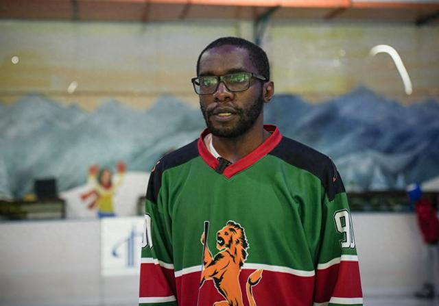 天天盈球下载-肯尼亚“冰狮之心”在燃烧|内罗毕|冰球|冰球队|奥皮约|科尔_新浪体育_新浪新闻