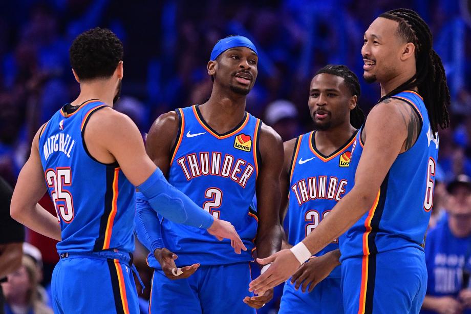 天天盈球官网-NBA-亚历山大25+7杰威22分 雷霆轻取太阳1-0领先
